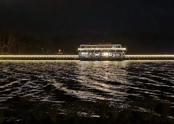 شقة Molo Lipno Luxusni 4kk